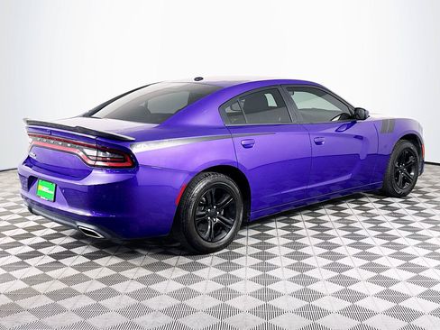 Used 2019 Dodge Charger SXT RWD image 8
