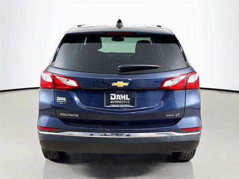 Used 2018 Chevrolet Equinox LT image 12