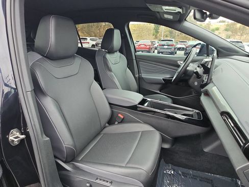 Certified 2023 Volkswagen ID.4 Pro S RWD image 10