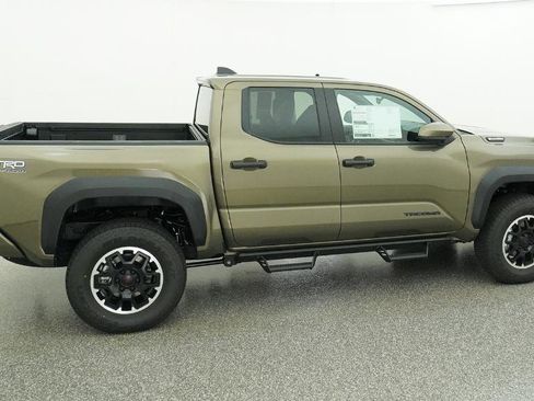 New 2026 Toyota Tacoma TRD Off-Road AWD/4WD image 13