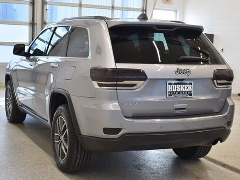 Used 2018 Jeep Grand Cherokee Limited AWD/4WD image 10