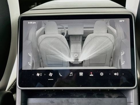 Used 2025 Tesla Model 3 Long Range RWD image 25