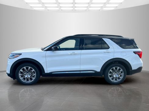 New 2025 Ford Explorer Platinum image 7