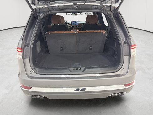 Used 2024 Lincoln Aviator Reserve w/ Elements Package Plus RWD image 25