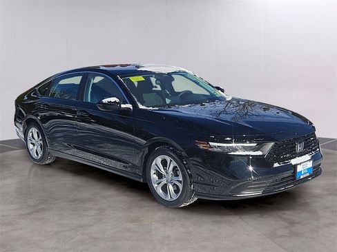 Certified 2023 Honda Accord LX image 3