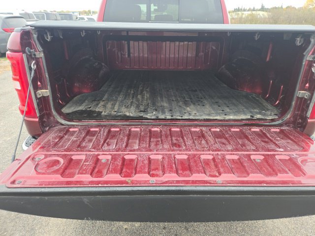 Used 2025 RAM 1500 Laramie AWD/4WD image 5