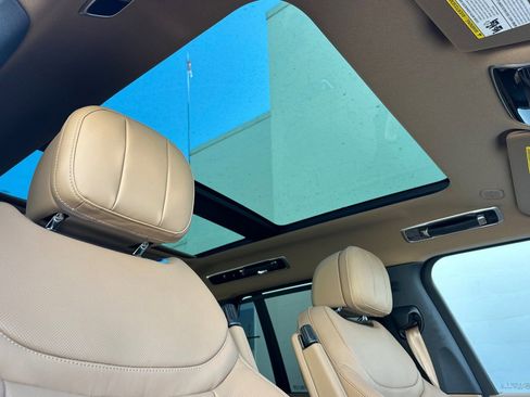 New 2026 Land Rover Range Rover SE AWD/4WD image 16