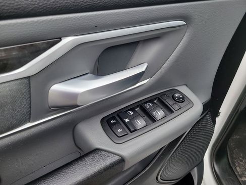 Used 2019 RAM 1500 Big Horn image 14