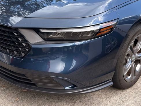 Used 2023 Honda Accord EX image 5