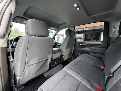 Used 2025 Chevrolet Silverado 2500 LT w/ Convenience Package AWD/4WD image 40