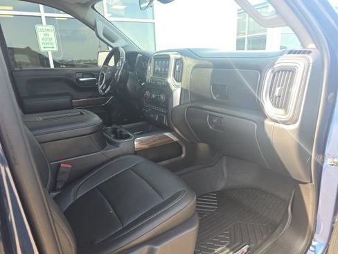 Used 2021 Chevrolet Silverado 1500 LT Trail Boss w/ Convenience Package II AWD/4WD image 5