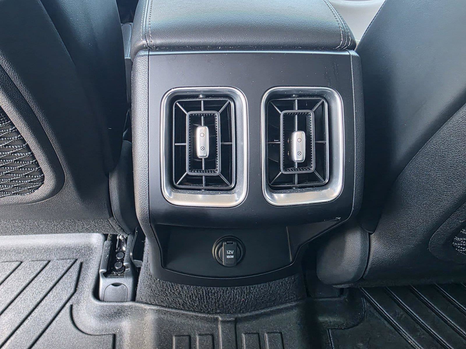 Used 2025 Kia Sorento EX w/ Panoramic Sunroof Package FWD image 32