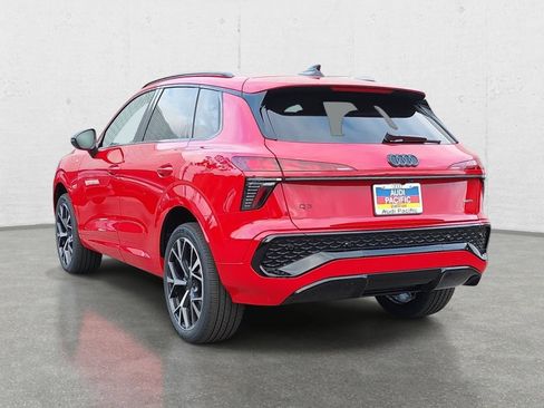 New 2026 Audi Q3 quattro 2.0T AWD/4WD image 7