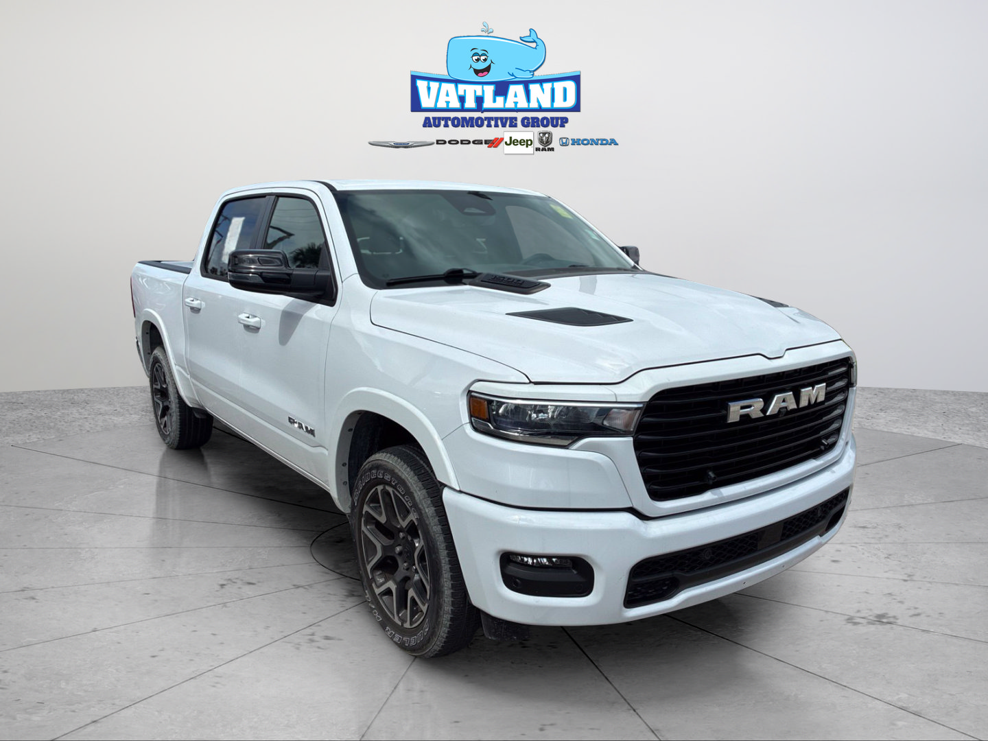 Used 2026 RAM 1500 Laramie w/ Sport Appearance Package AWD/4WD image 21