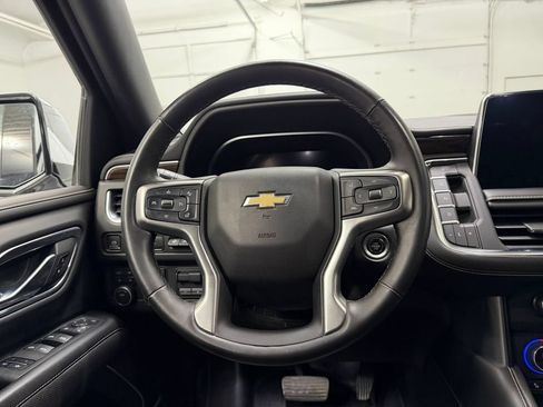 Used 2023 Chevrolet Tahoe Premier AWD/4WD image 11