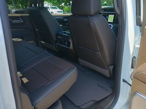 Used 2026 GMC Sierra 1500 Denali w/ Denali Reserve Package AWD/4WD image 17