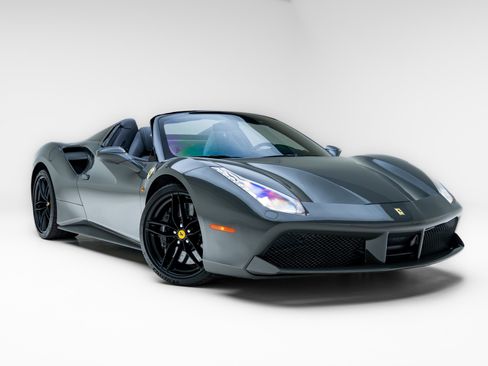 Used 2018 Ferrari 488 Spider RWD image 24