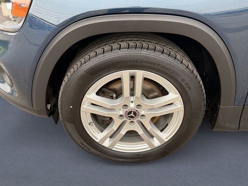 Used 2021 Mercedes-Benz GLB 250 4MATIC image 9