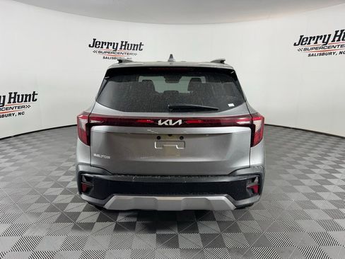 Used 2024 Kia Seltos S image 8
