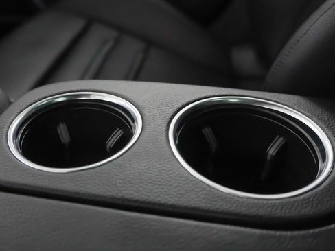 Used 2022 Porsche Panamera Platinum Edition image 33