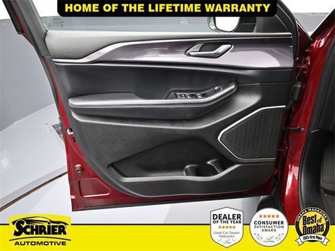 Used 2021 Jeep Grand Cherokee L Altitude image 10