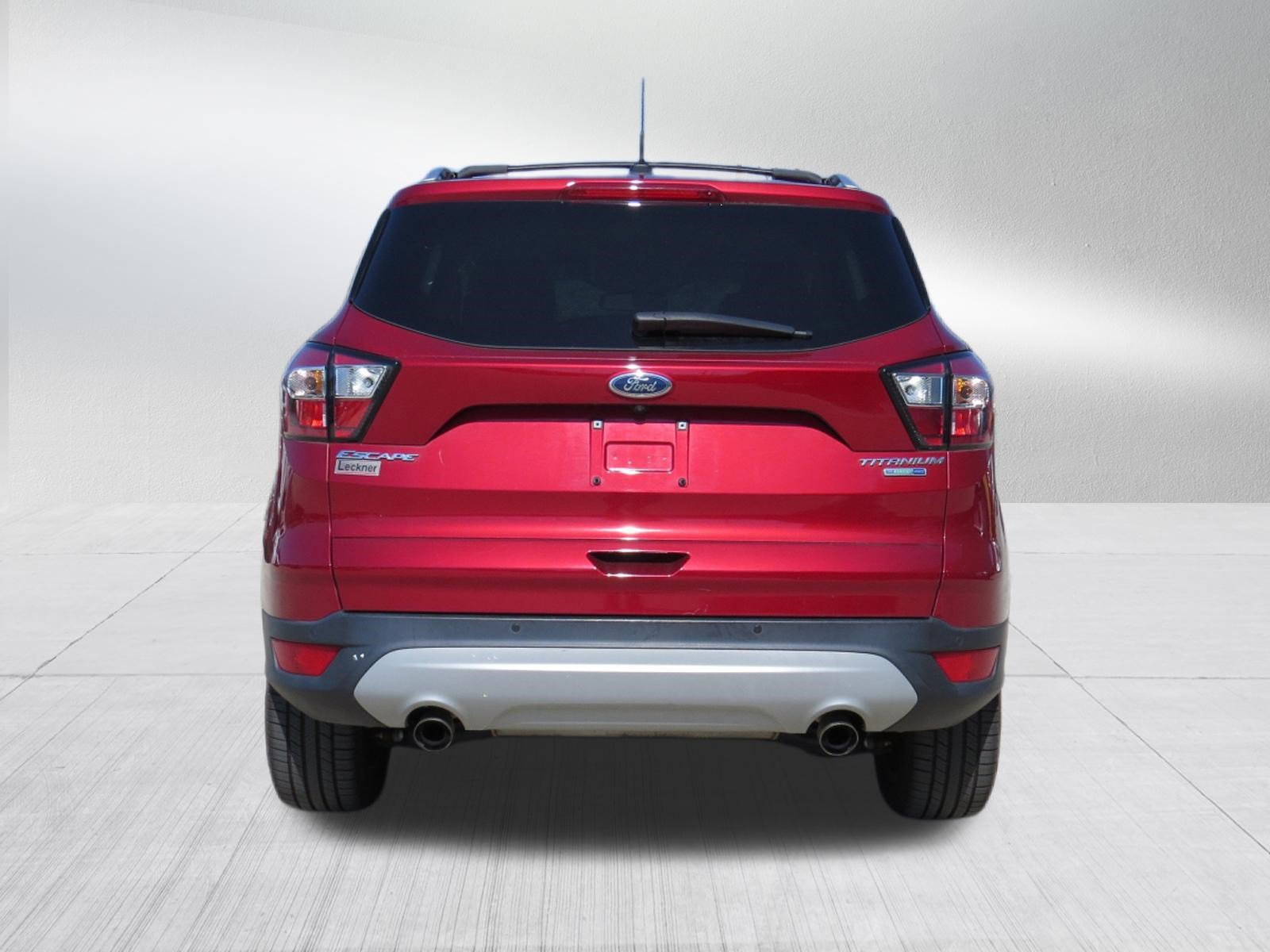 Used 2017 Ford Escape Titanium AWD/4WD image 4