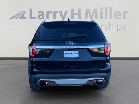 Used 2016 Ford Explorer Platinum image 4