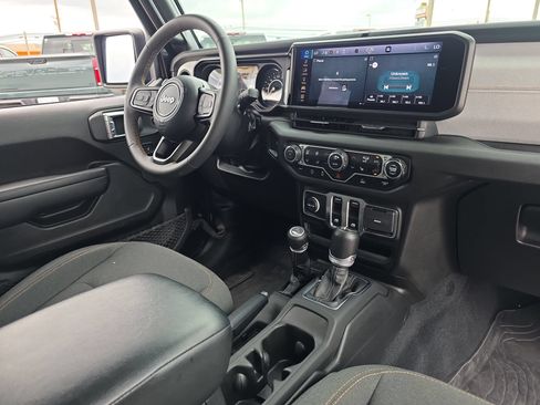 Used 2024 Jeep Wrangler Sport AWD/4WD image 17
