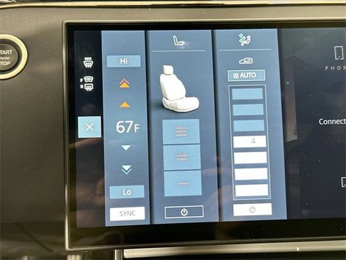 Used 2025 Land Rover Range Rover Evoque S image 18