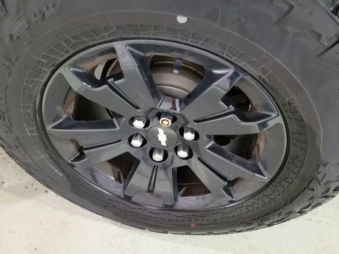 Used 2019 Chevrolet Colorado ZR2 w/ ZR2 Dusk Special Edition image 32