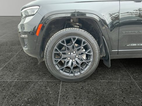 Used 2025 Jeep Grand Cherokee L Summit w/ Obsidian Package image 14