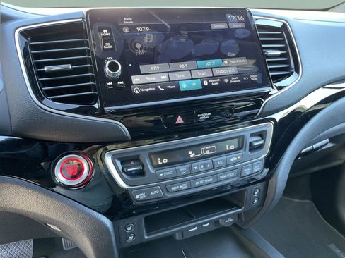 New 2026 Honda Ridgeline Black Edition image 13