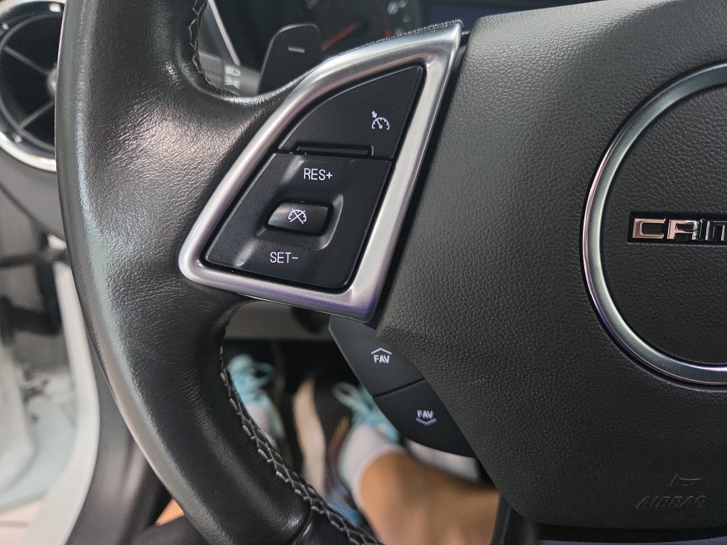 Used 2019 Chevrolet Camaro LT w/ Technology Package RWD image 20