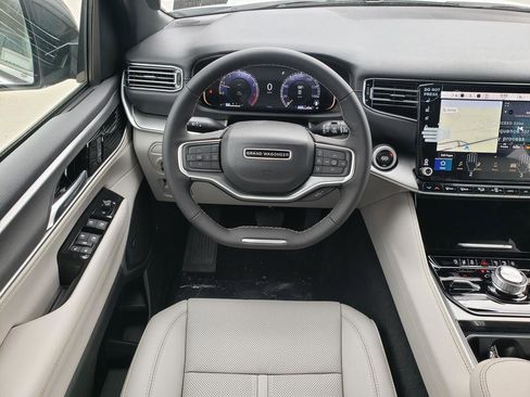 New 2026 Jeep Grand Wagoneer 4WD image 15