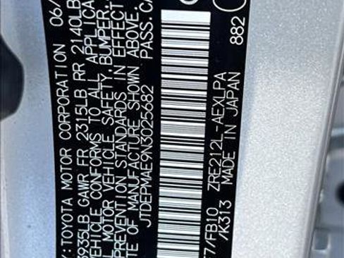 Certified 2022 Toyota Corolla LE image 27