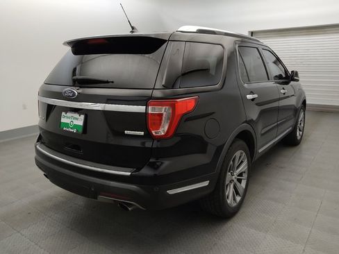 Used 2018 Ford Explorer Limited w/ Class II Trailer Tow Package FWD image 9