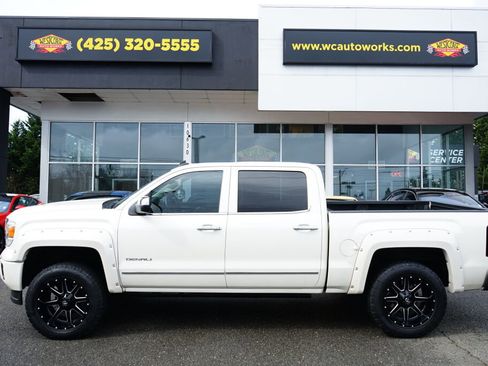 Used 2014 GMC Sierra 1500 Denali w/ Driver Alert Package image 2