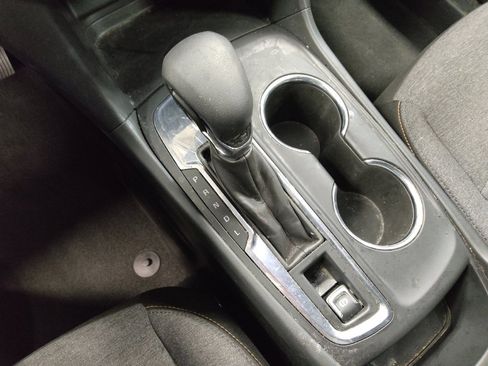 Used 2023 Chevrolet Equinox LT FWD image 26