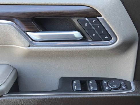 Certified 2024 GMC Sierra 1500 SLT image 21