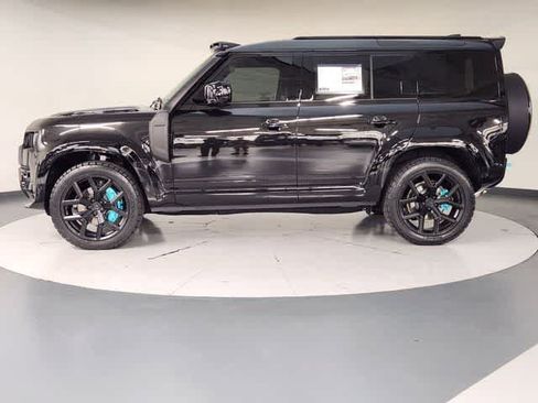 New 2026 Land Rover Defender 110 X-Dynamic SE AWD/4WD image 9