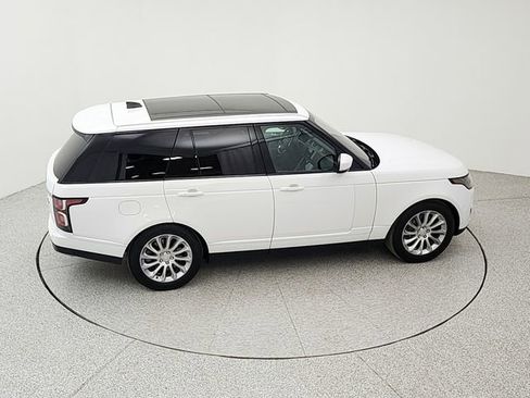 Used 2019 Land Rover Range Rover HSE image 16