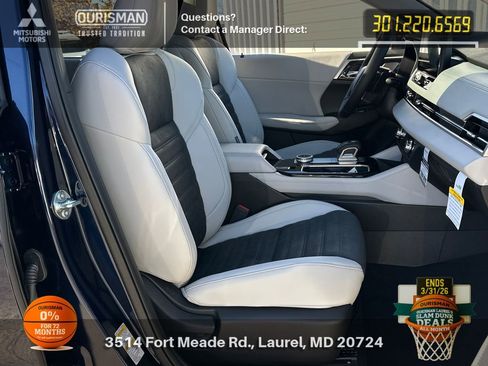 New 2025 Mitsubishi Outlander SE image 22