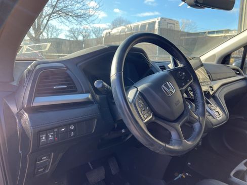 Used 2023 Honda Odyssey EX-L image 11