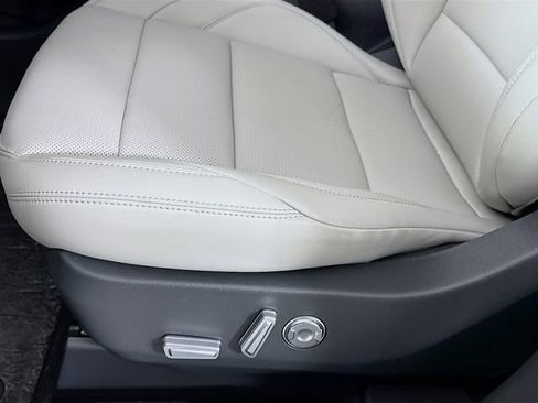 New 2026 Lincoln Nautilus Premier image 19