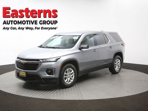 Used 2023 Chevrolet Traverse LS image 56
