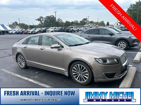 Used 2019 Lincoln MKZ Premiere FWD image 1