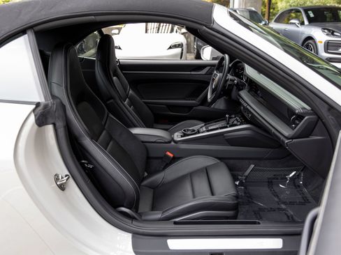 Certified 2022 Porsche 911 Carrera 4S AWD/4WD image 55