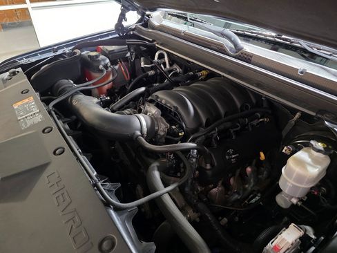 Used 2019 Chevrolet Tahoe LT w/ RST Edition image 48