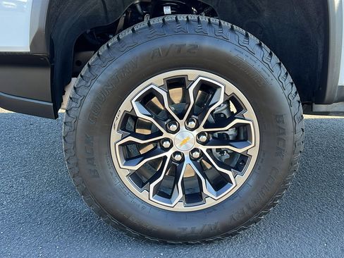 Certified 2022 Chevrolet Colorado ZR2 image 11