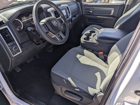 Used 2024 RAM 1500 Classic SLT image 10